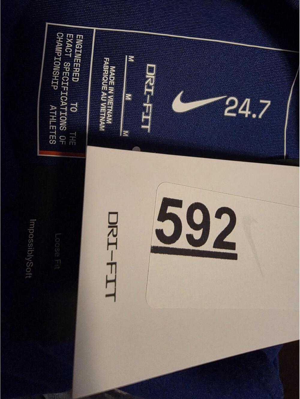Mens Nike Medium Dry Fit Sweatshirt  Nike 24/7
